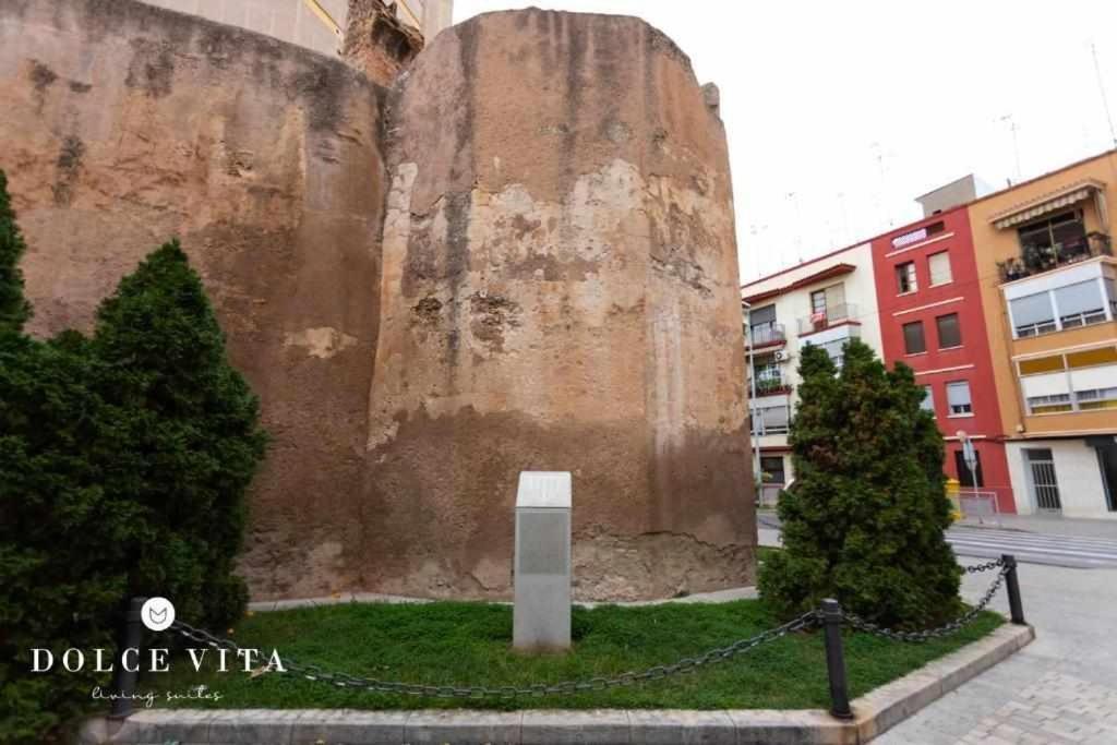 Apartamento Milano Living Suites En Vila Real Dış mekan fotoğraf