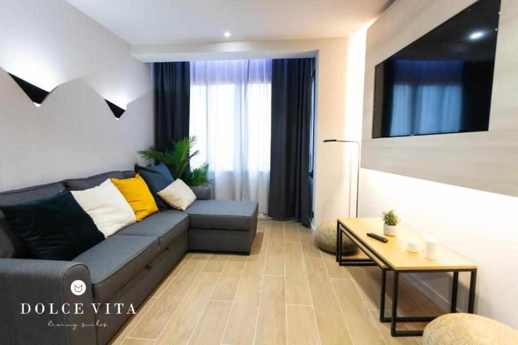 Apartamento Milano Living Suites En Vila Real Dış mekan fotoğraf